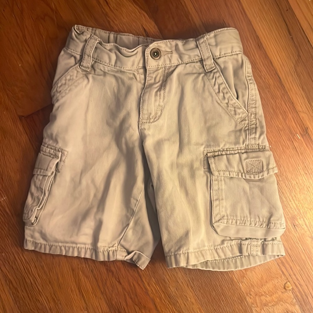 3t boys Cherokee cargo khaki shorts